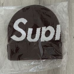 SUPREME BIG LOGO BEANIE NEW SEALED BROWN