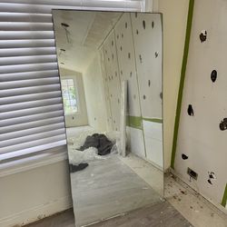 Large mirrors perfect for home gym.