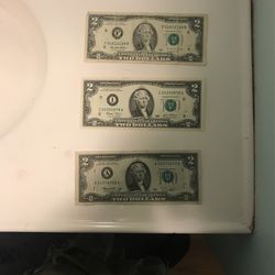 2 Dollar Bills