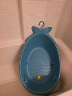 SkipHop Baby Bath Tub