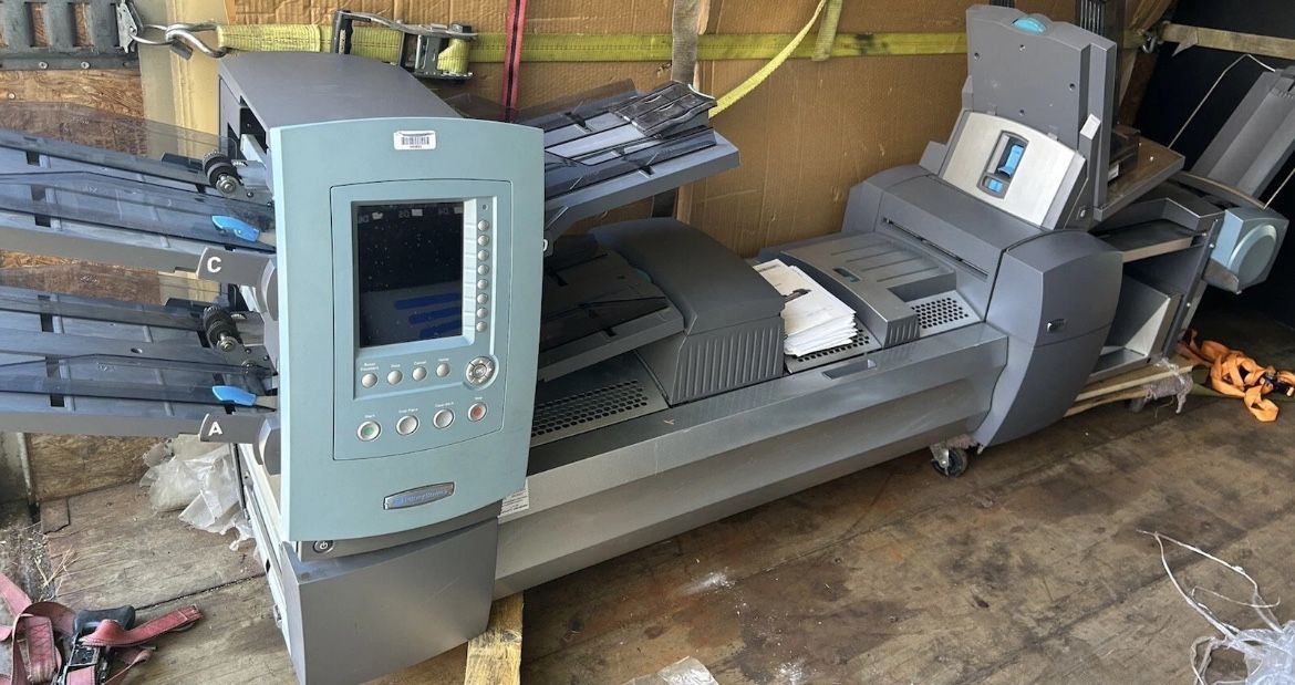 Pitney Bowes DI950 FASTPAC Inserting Machine - Document Printer, Folder, Sealer ( READ DESCRIPTION)
