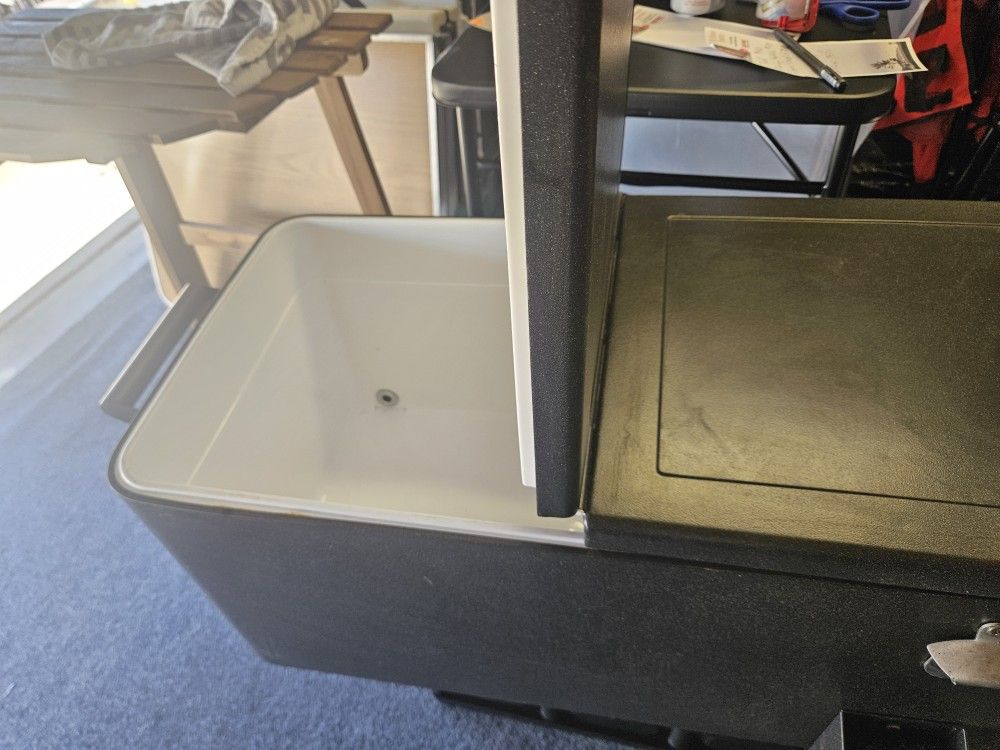 Ice Chest Metal ($20)