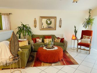 Set de sofás y ottoman {Sofá, loveseat y ottoman}