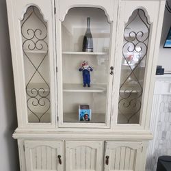 China Cabinet - Distressed Off-white (Shabby Chic)