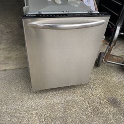 Frigidaire Dishwasher 