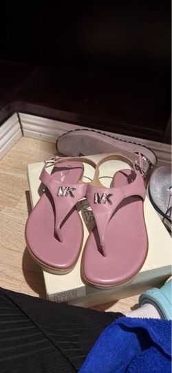 Mk sandals
