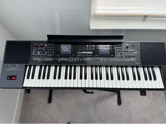 Roland E-A7 Arranger Keyboard - Great Condition!