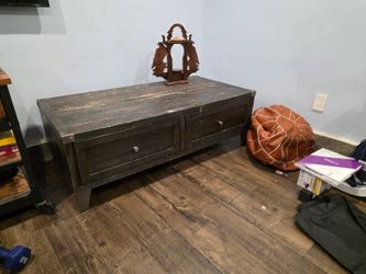 Openable coffee table