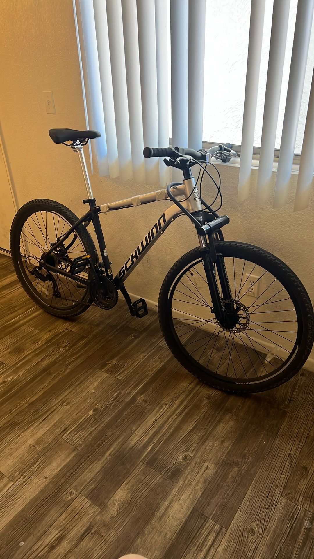 Selling My Schwinn 27.5 In Mountain Bike