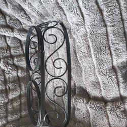 Cast Iron Pet Food Bowl Rest