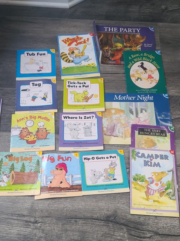 15pc Hooked On Phonics Set + (4) Bonus Books