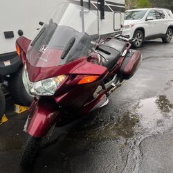2005 Honda ST1300 - NEED GONE ASAP