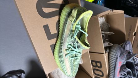 Yeezy boost 350 V2