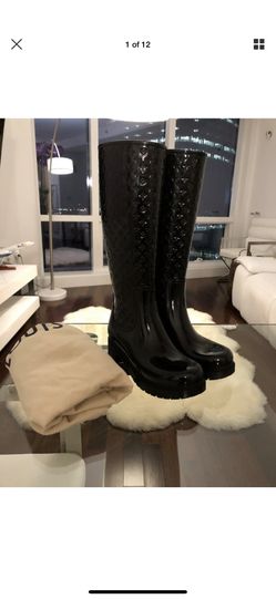 Louis Vuitton rain boots size 35