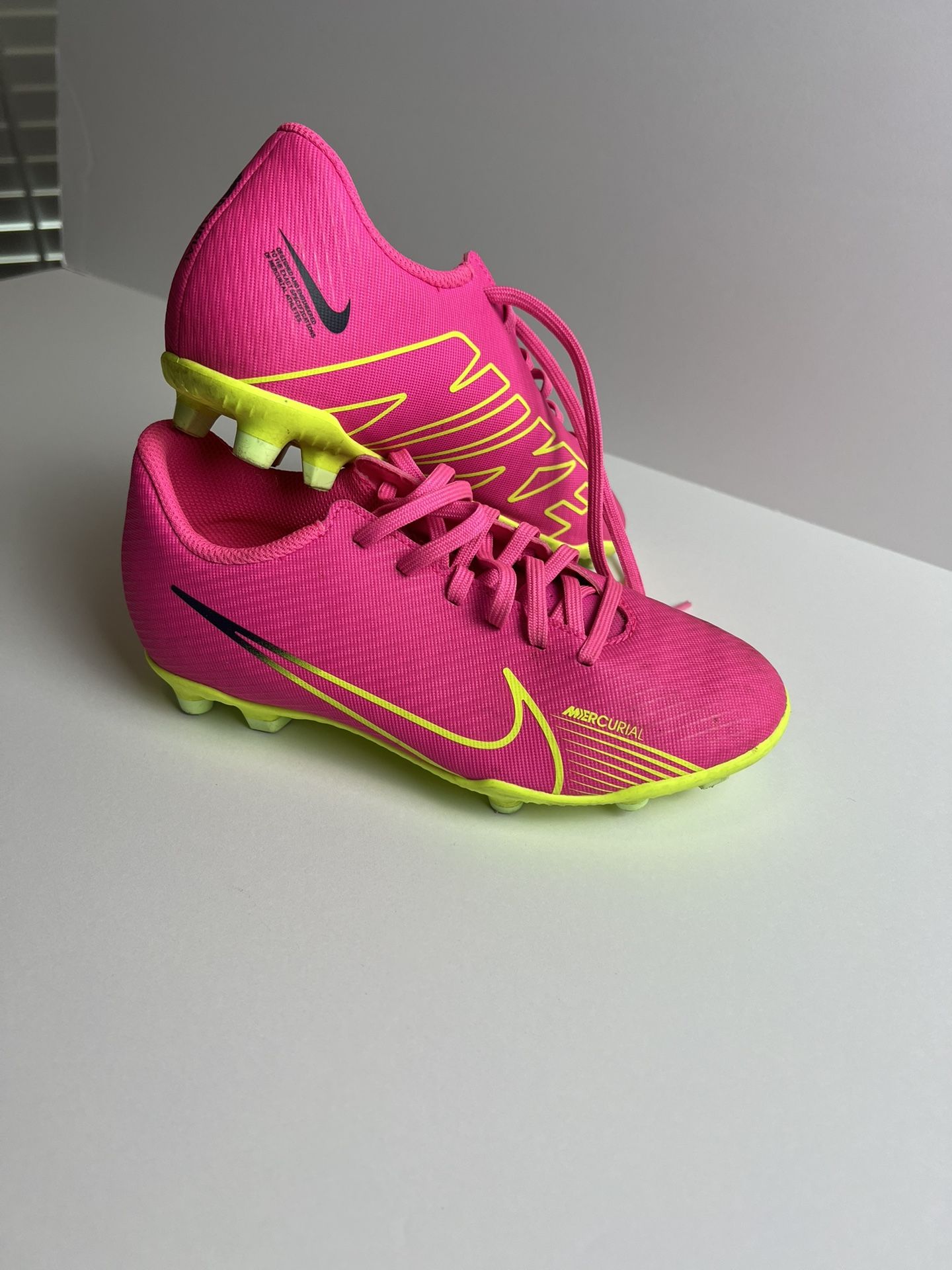Kid Soccer Shoes