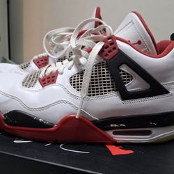 Nike Air Jordan 4 Retro