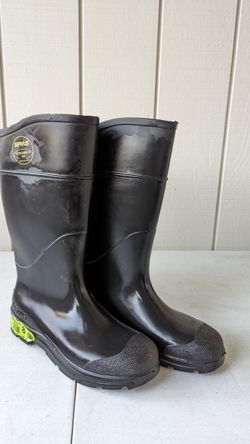 NEVER USED OR WORN! Servus Men's Comfort Technology Soft Toe Wet Work Boots - Black - Size M8