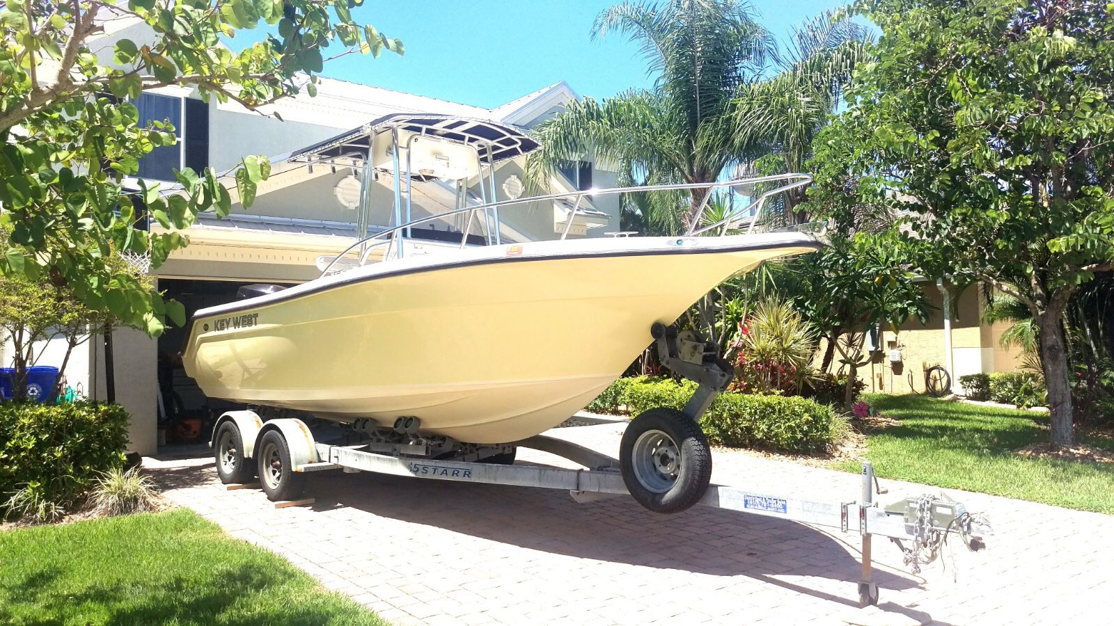 Photo Roller Trailer For 2023 Foot Center Console Boat