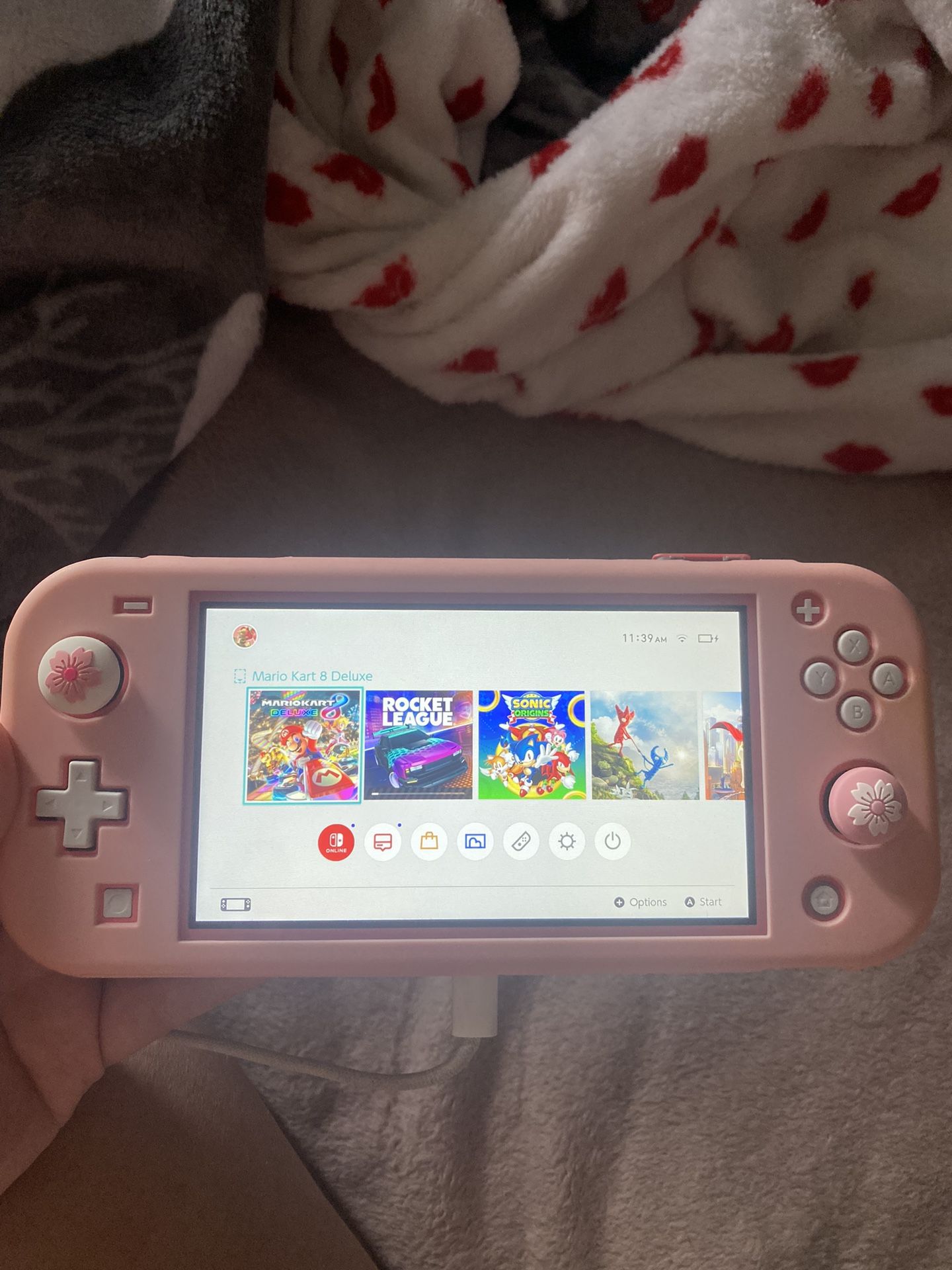 Pink Ninetendo Switch Lite 