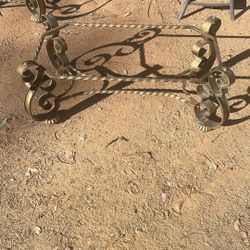 metal table 