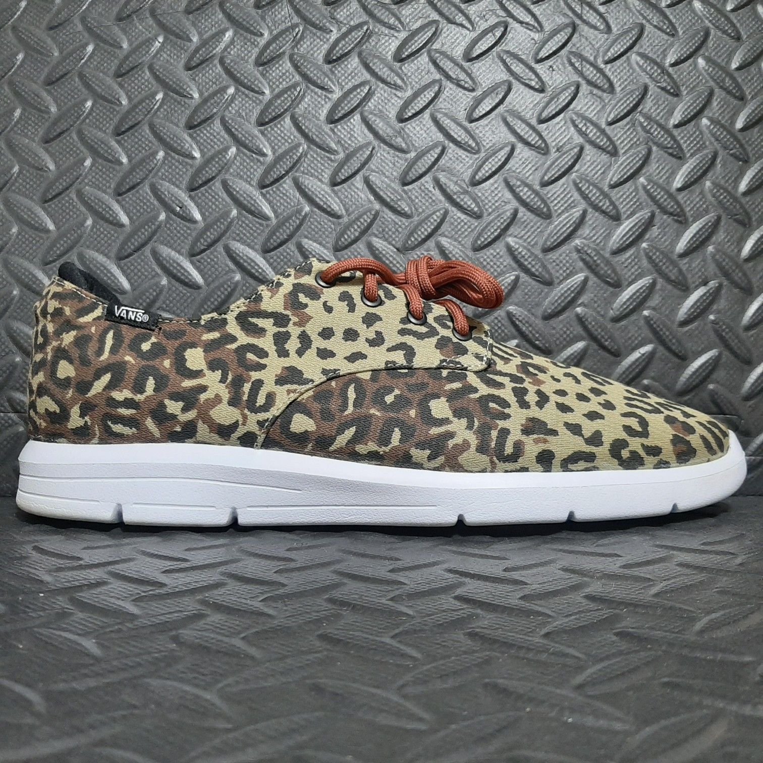 Vans Prelow Leopard Camo VN-0SEP9Y6 used size 12