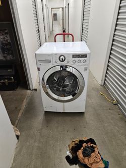 LG washer and electric 220v dryer