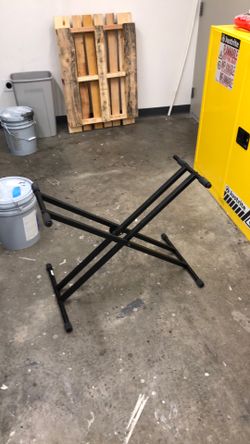 Key board stand