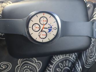 Samsung Galaxy Watch 8 (44mm) - Reliable & Functional
