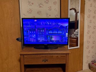 Samsung 32 inch flatscreen TV