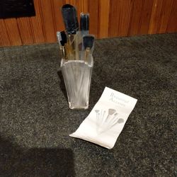 Make Up Brushes/Container