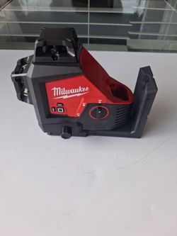 Milwaukee M12 cordless green laser 360 tool only new