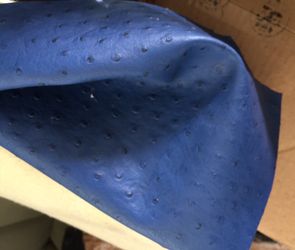 Material ostrich