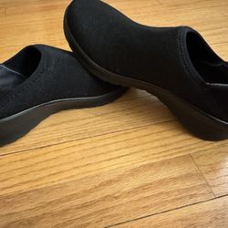 Bzees Women’s Shoes New 
