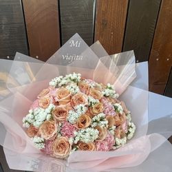 Flower Bouquet in Chino, CA