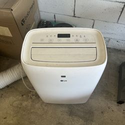 Portable Lg air conditioner 10000 BTU