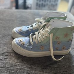 Sandy (SpongeBob) Vans Kids 5/womens 6.5