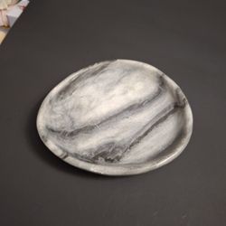 Natural Marble Decor In Unique Charcoal Veined Pattern By Country Road In India LOOKS NEW Suitable For Dried Foods Only 8"X 7.5" X 1.5"H Weighs 3LBS 