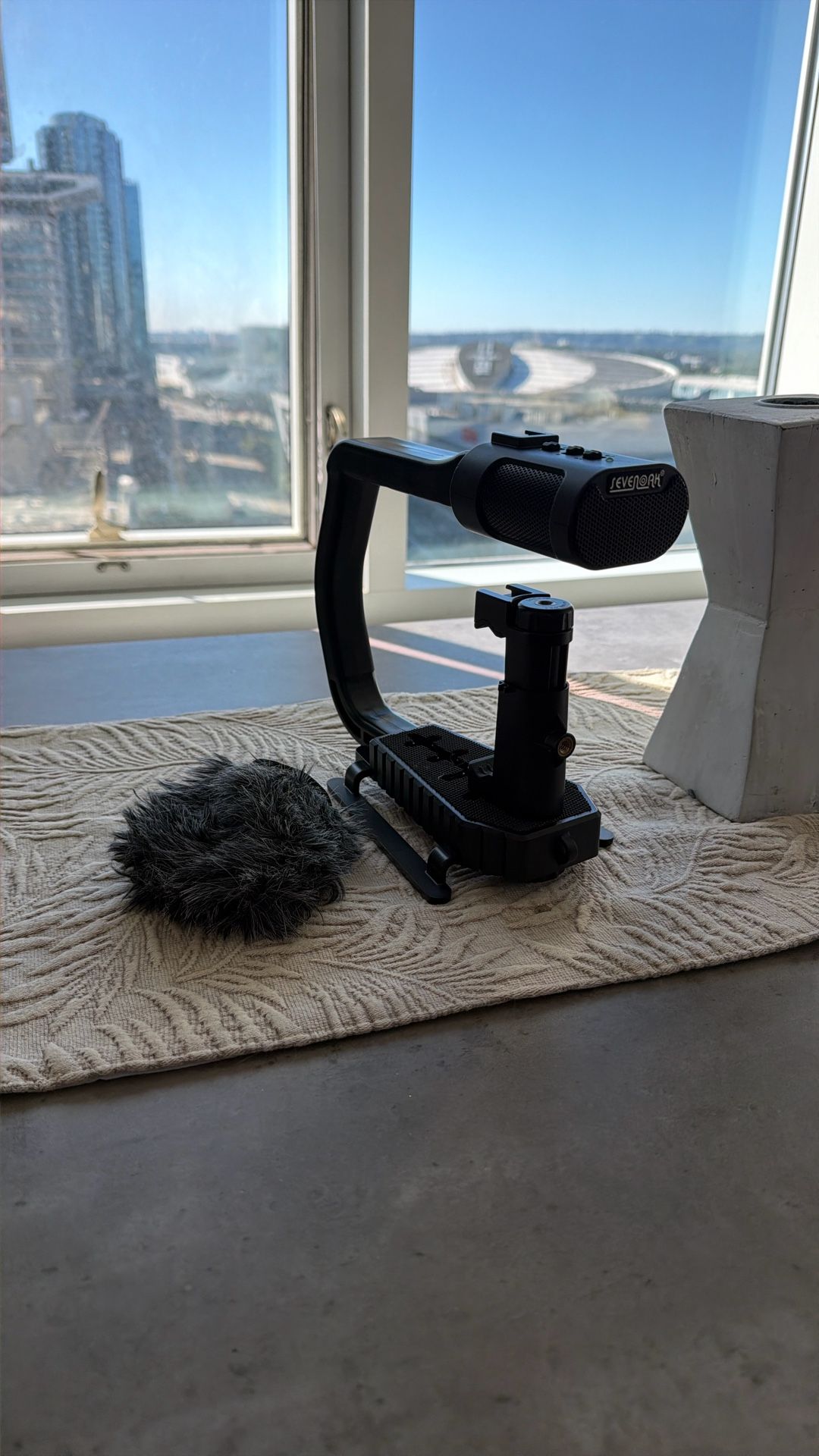 Phone Video Holder / Camera Rig + Audio