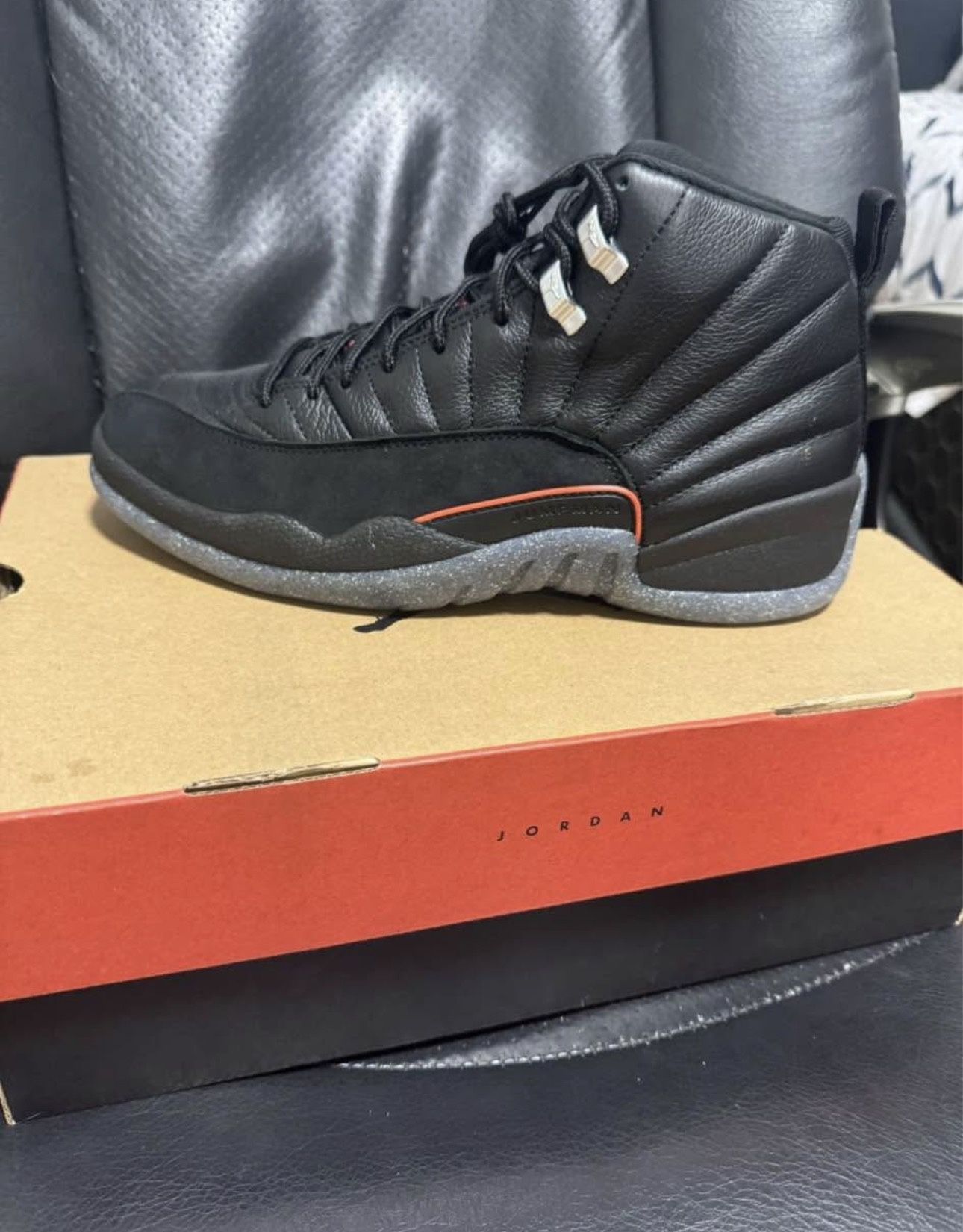 Jordan 12 - Utility