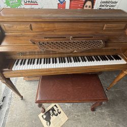 Piano 