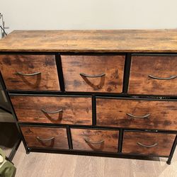 8 Drawer Dresser/Shelf
