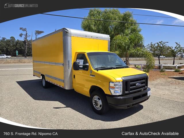 2019 Ford E350 Super Duty Cutaway