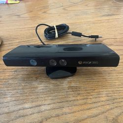 Microsoft Xbox 360 Gaming Kinetic Camera Stand Still In Good Condition Light Scratches