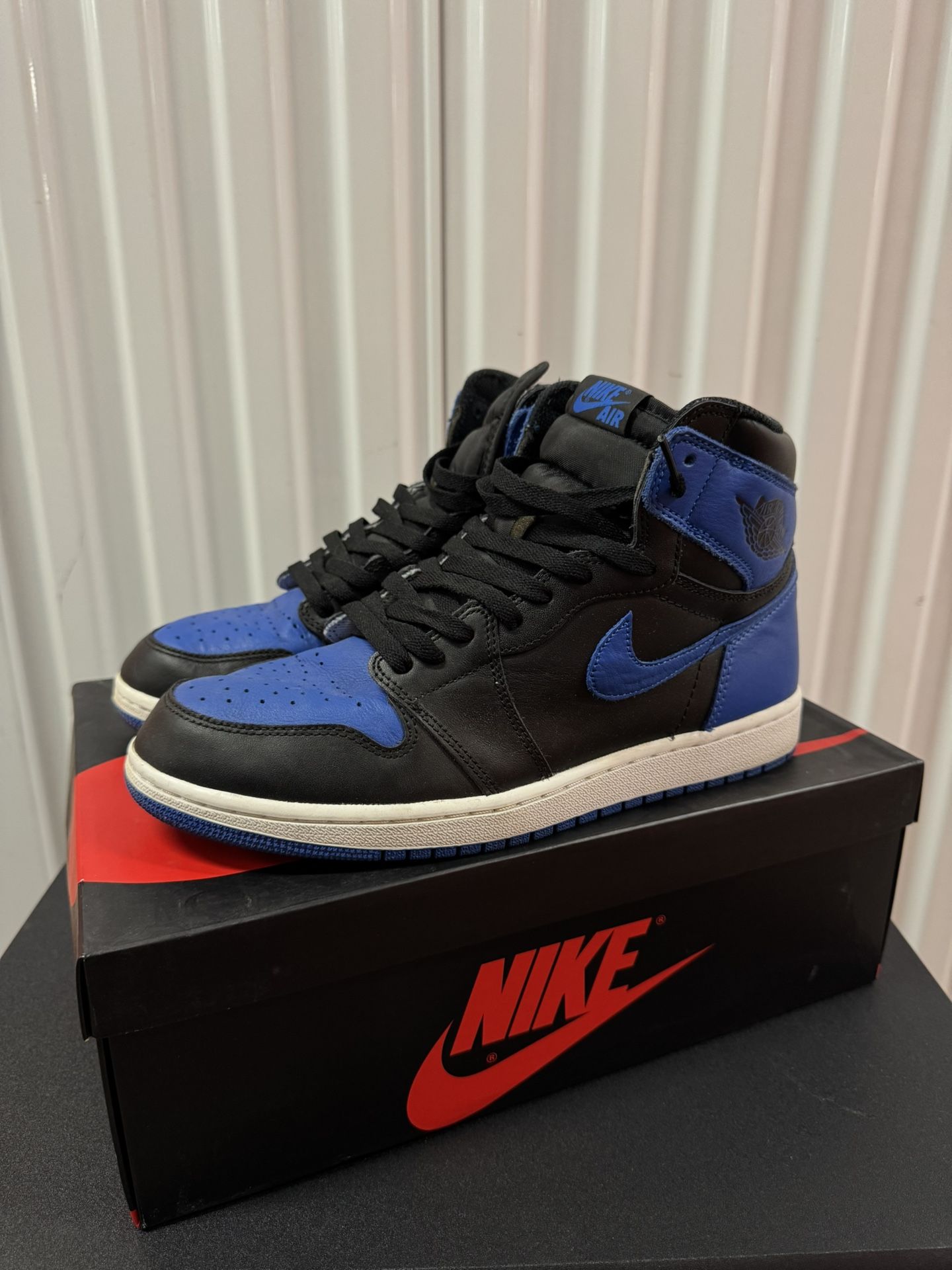 Nike Air Jordan 1 Royal Sz 10.5 2017