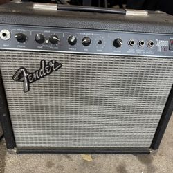 Fender Guitar Amplifier 