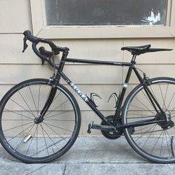 SOMA road bike 28” Wheel 
