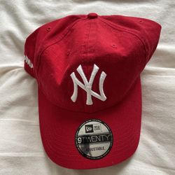 Moma hat