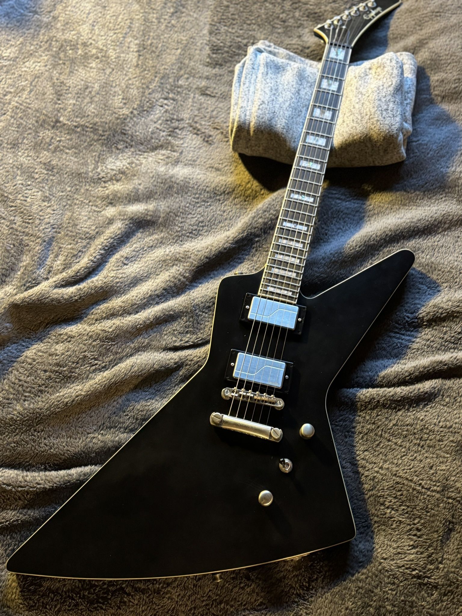 Epiphone Extura