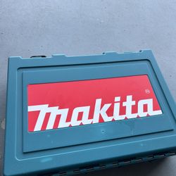 Makita mixing drill