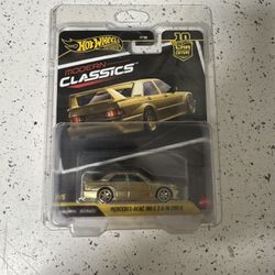 Chase! Hot Wheels Car Culture Modern Classics Mercedes-Benz 190 E 2.5-16 Evo II